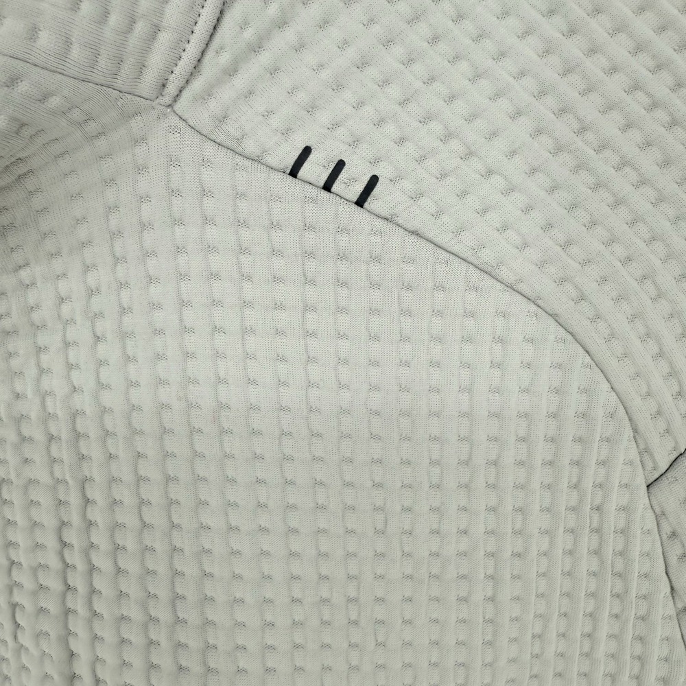 Lululemon Men's Waffle-Knit Half Zip In Silver Drop - Picture 4 of 11